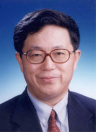 遲福林：高標(biāo)準(zhǔn)建設(shè)海南自由貿(mào)易港